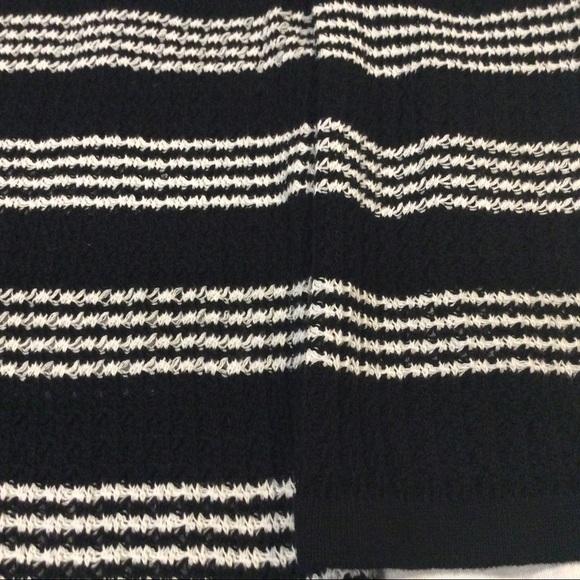 JONES NEW YORK SPORT WOMEN’S 3/4 SLEEVE KNIT TOP SIZE: MEDIUM / WHITE AND BLACK - Picture 10 of 12